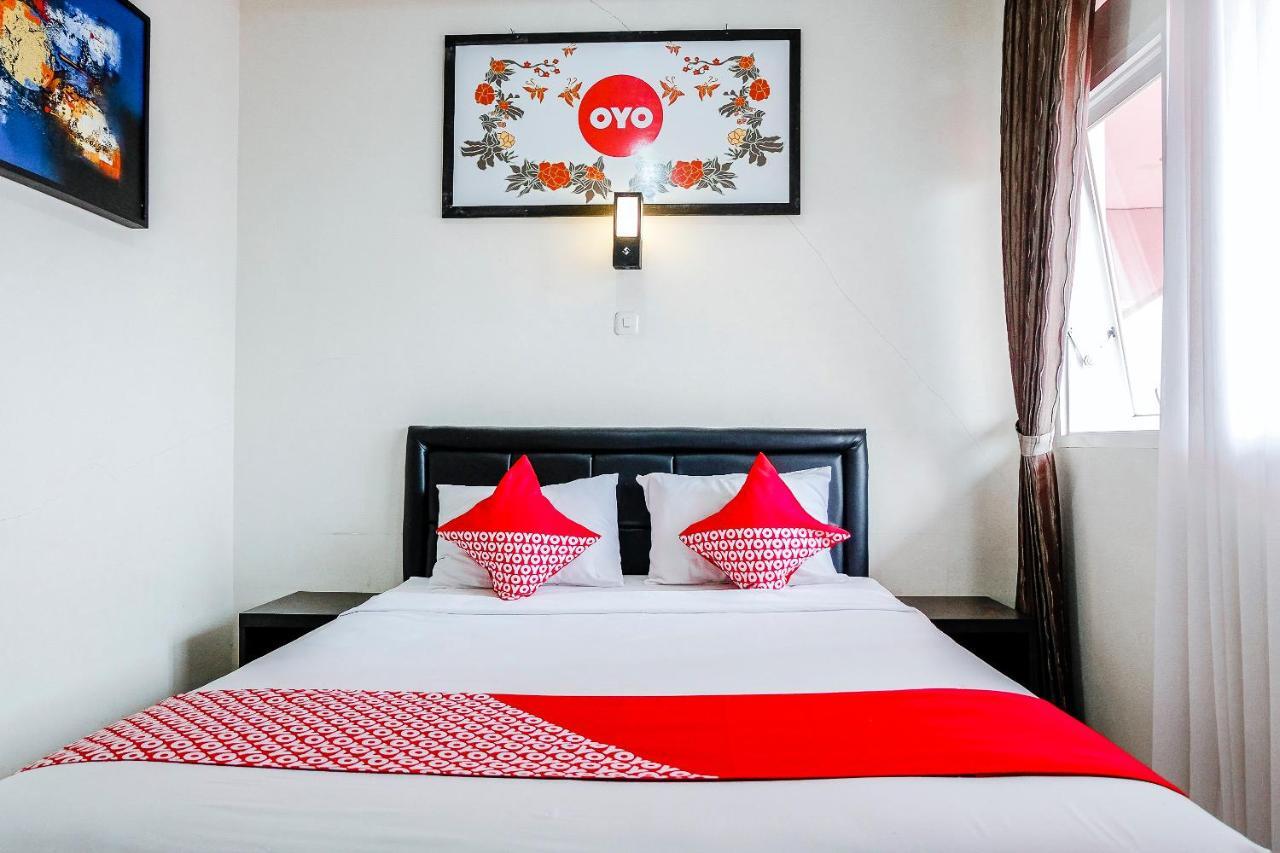 Oyo 803 Toetie Hotel Batu  Exterior photo
