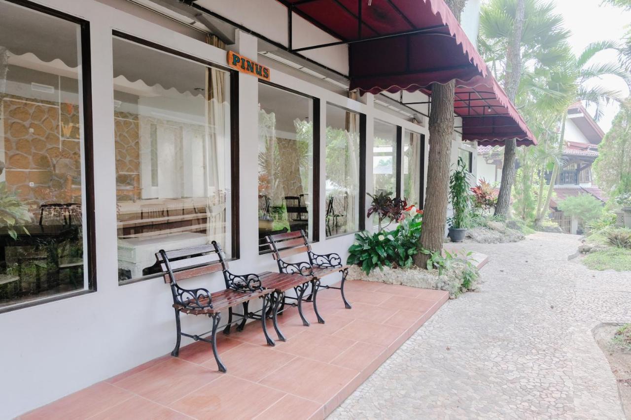 Oyo 803 Toetie Hotel Batu  Exterior photo